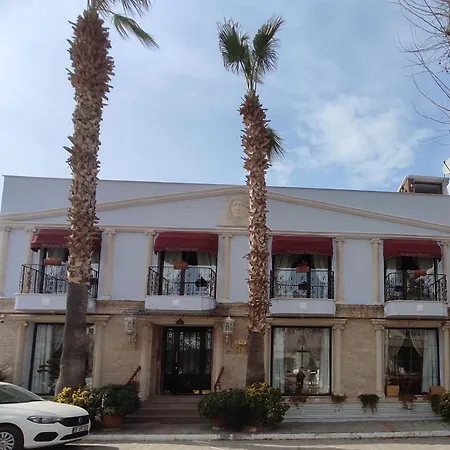 Saint John Hotell 3*